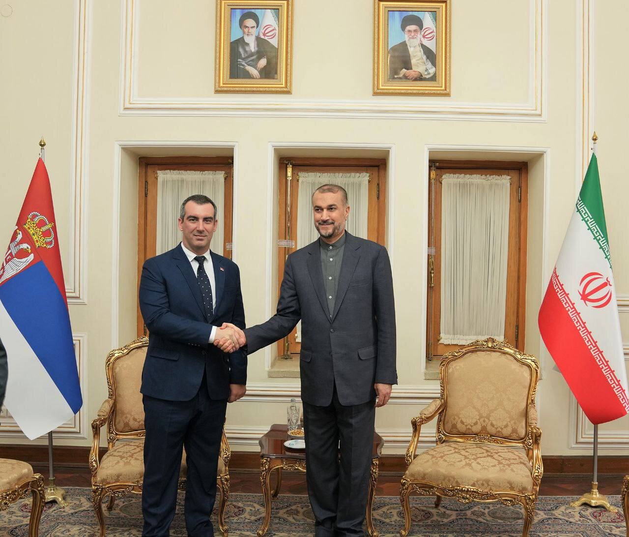 امیرعبداللهیان  و رئیس پارلمان جمهوری صربستان دیدار کردند – خلیج فا