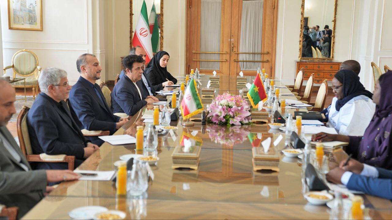امیرعبداللهیان با وزیر امور خارجه بورکینافاسو دیدار و گفتگو کرد – خلیج فا