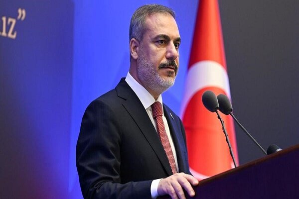 هشدار وزیر خارجه ترکیه درباره حمایت آمریکا از تروریست‌ها در سوریه – خلیج فا