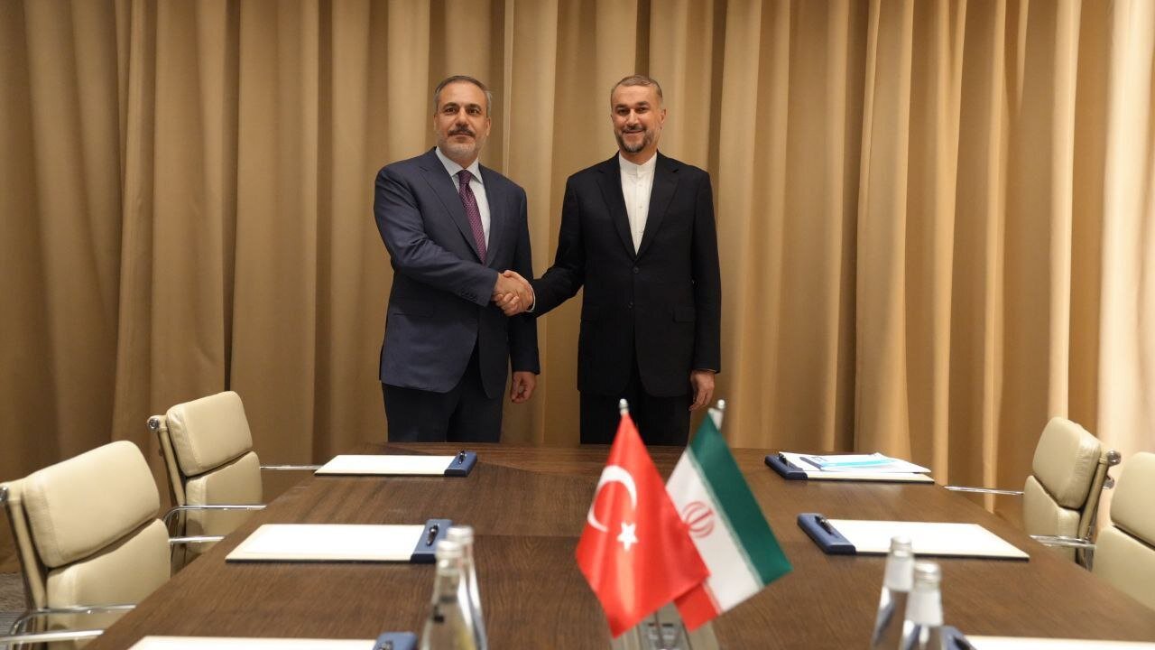 دیدار و گفت‌وگوی وزرای امور خارجه ایران و ترکیه – خلیج فا